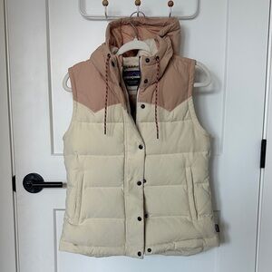 Patagonia Women's Puffer Vest - Cream and Peach